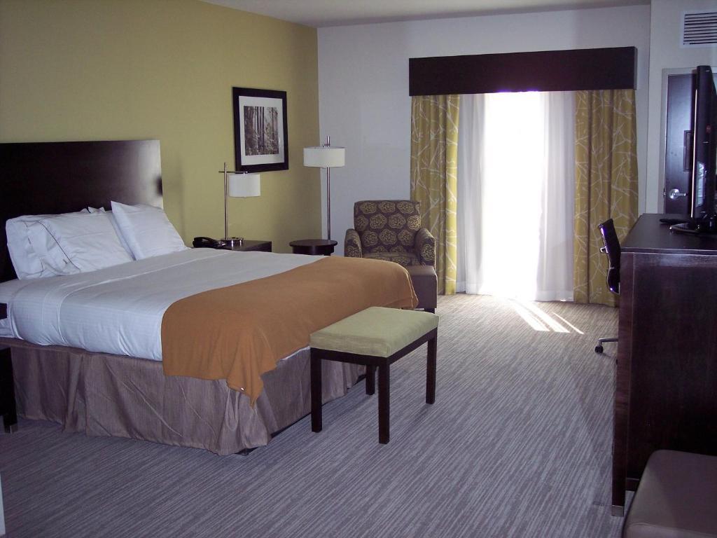 Standard King Room Balcony,1498715749:JPEG
